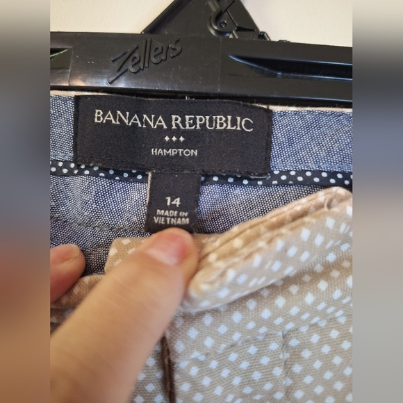 Banana Republic sz 14 Hampton fit beige diamond Polka-dot crop pants - Picture 3 of 5